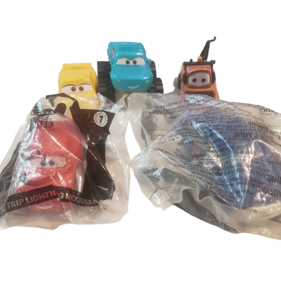 2022 McDonald’s Happy Meal Toys Disney Pixar Cars Lot of 5- 2 New 3 Open Cars - Picture 1 of 4